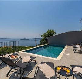 4 bedroom villa with pool in Dubrovnik region, sleeps 8 